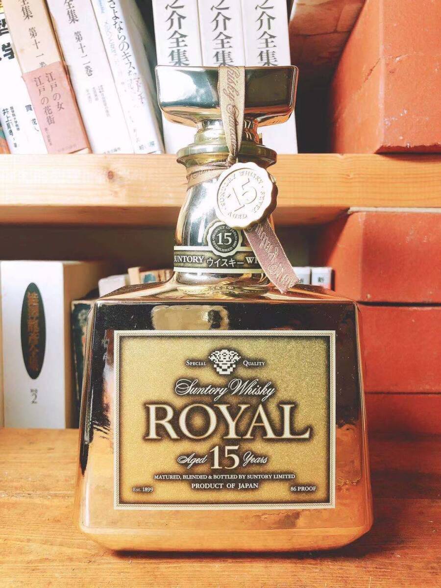 限定50本!!非売品!! サントリーウイスキー ローヤル プレミアム15年 純金ボトル!!未開栓!! 検山崎25年/白州25年/響30年/竹鶴/余市20年/秩父拍卖