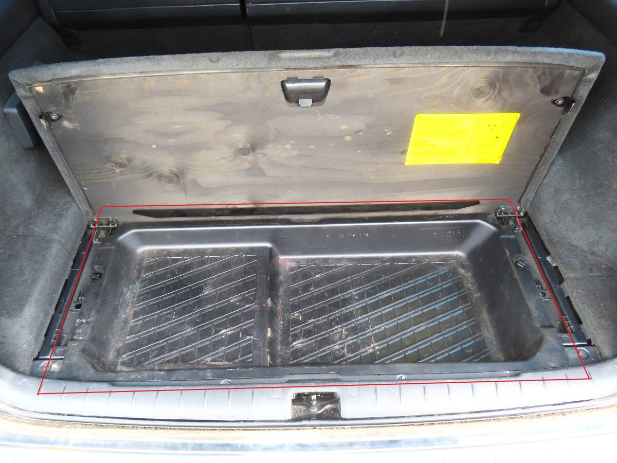 H18 CBA-SB5244W ボルボ VOLVO V70 2WD AT B5244 右H 純正 リア ラゲッジボックス ラゲッジBOX 収納 物入 / 116238km拍卖