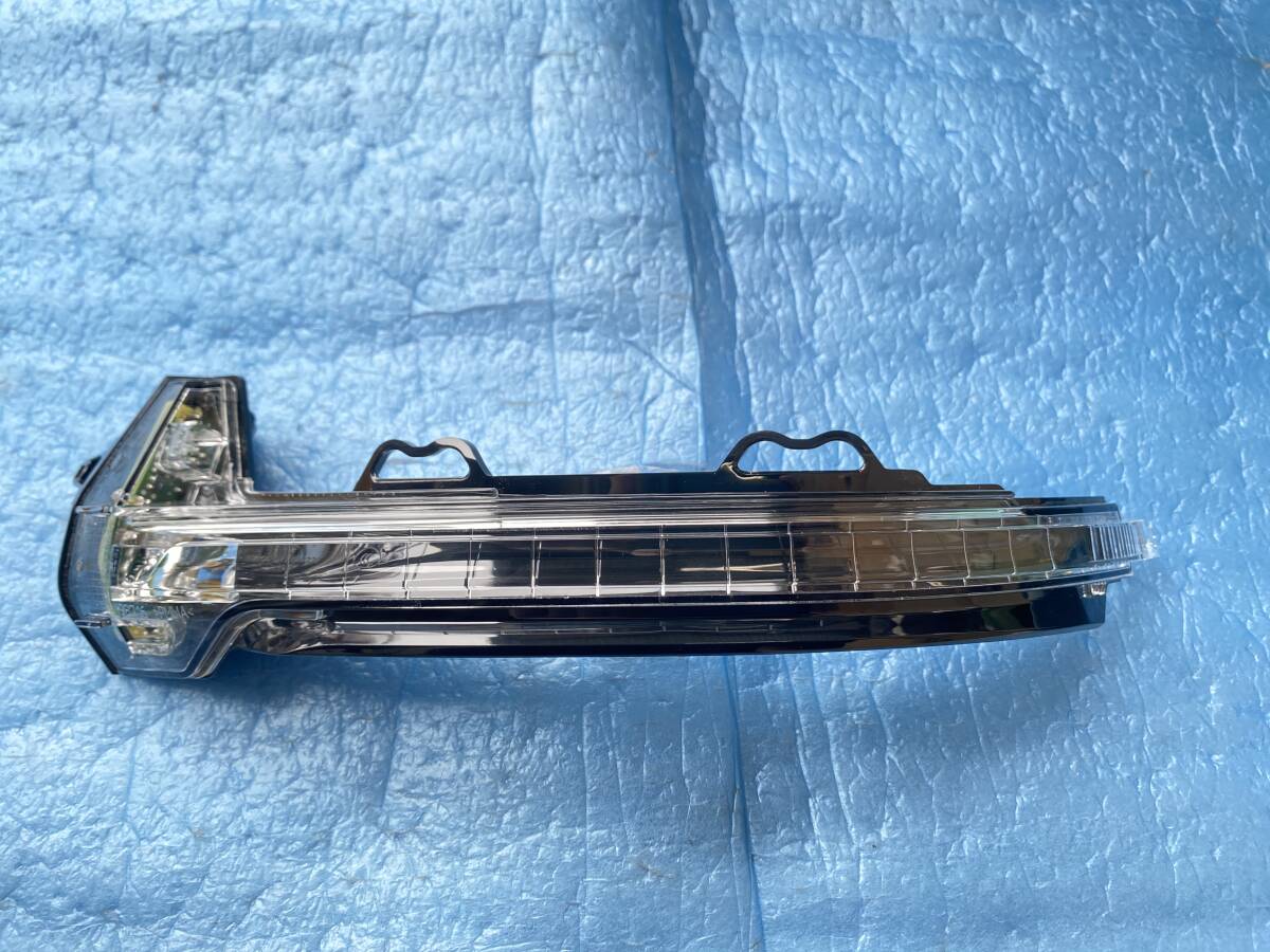 8W アウディ A4 ターンシグナル ウインカー 2407-1909拍卖
