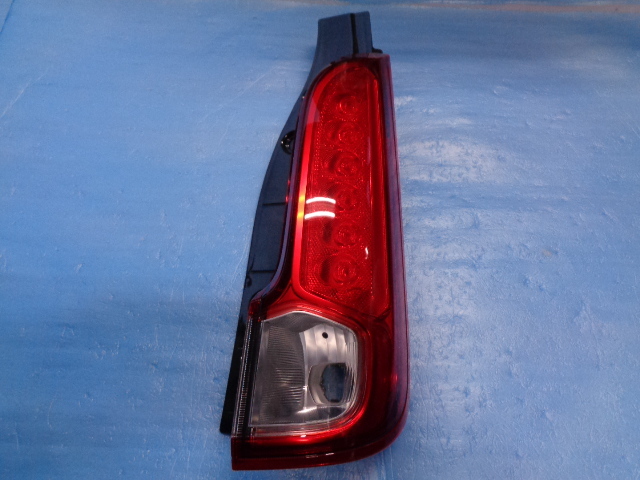 MM32S MK32S フレア スペーシア 右テールライト 1907-7066拍卖