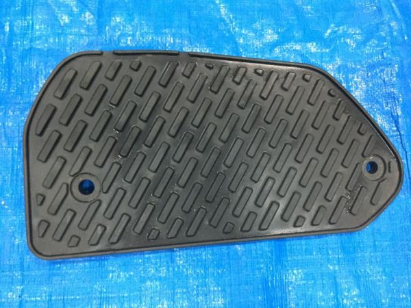 L1-526 ランクル フロアマットプレート ステップ 58625-60010 ランドクルーザー 80 FZJ80GFZJ80G,HDJ81,HZJ81拍卖