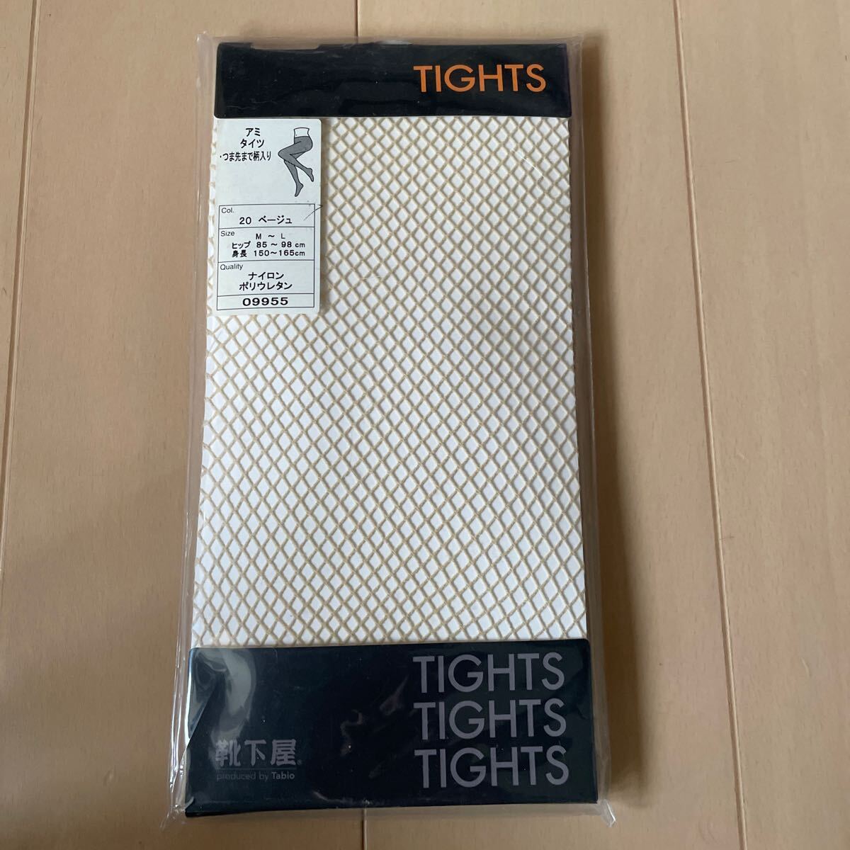 送料無料 新品 靴下屋 アミタイツ M-L つま先まで柄入り ベージュ TIGHTS Tabio 送料込み拍卖