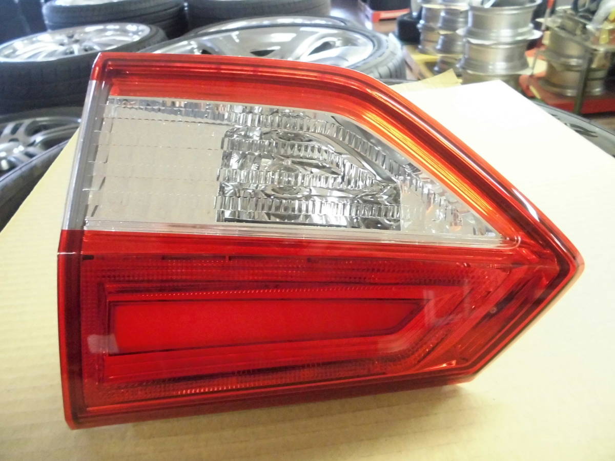 ♪ホンダ フリード GB5/6/7系 テールランプ 右・内側 中古品♪拍卖