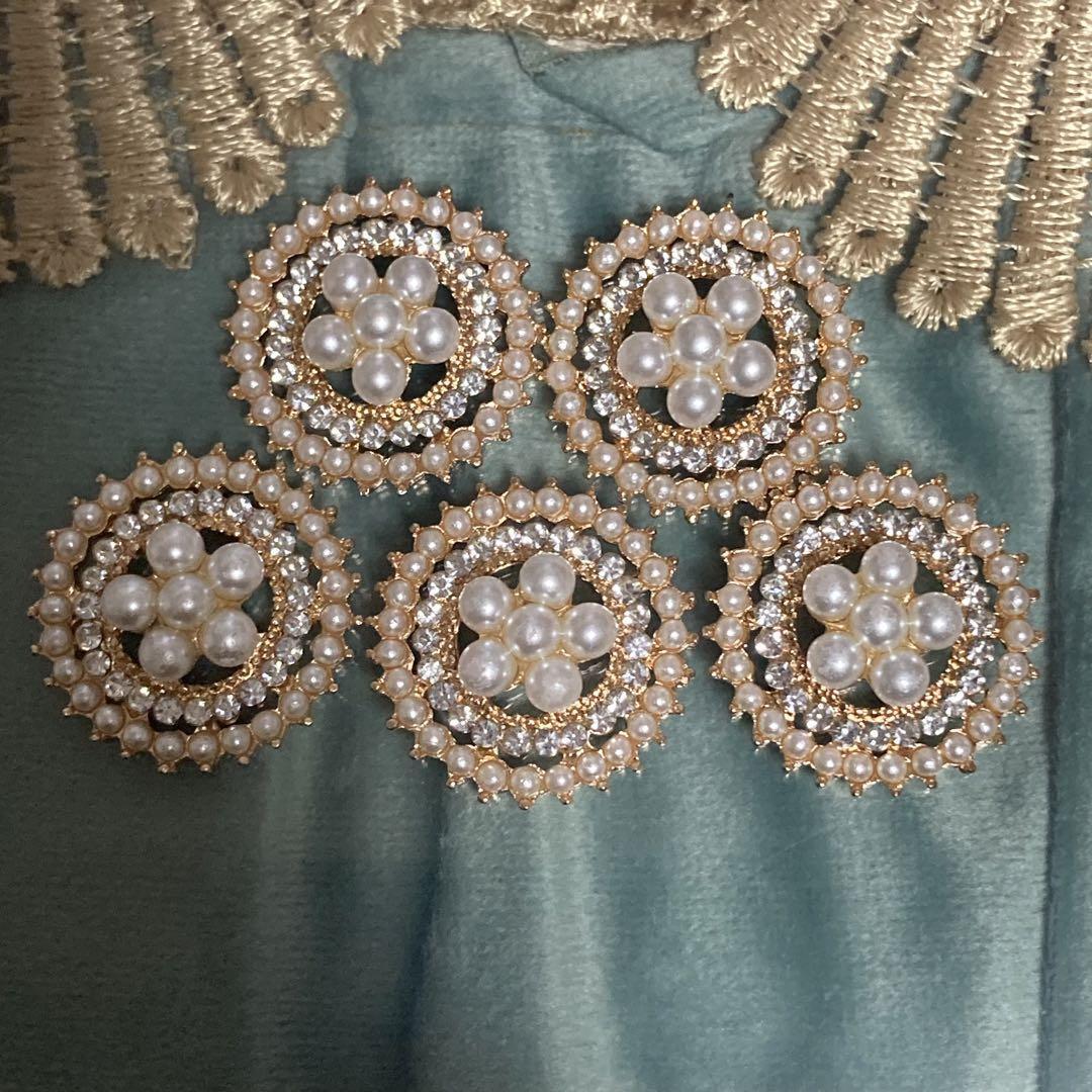 デコパーツ 飾りボタン きらきらビジュー パール フラワー 花パーツ no5拍卖