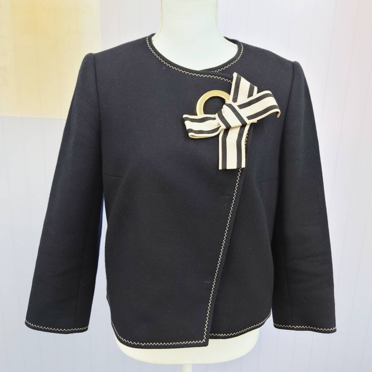 美品 PAULE KA ジャケット I38 Mサイズ ノーカラー ネイビー リボン バージンウール ポールカ 春 秋 冬拍卖