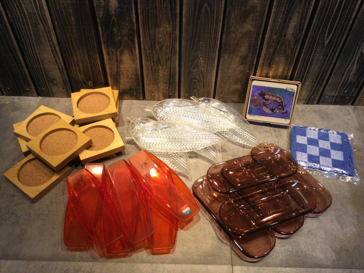 昭和レトロ アンティーク 美品・未使用含む おしぼり置き・おしぼりトレー・コースターまとめて コルクコースター拍卖