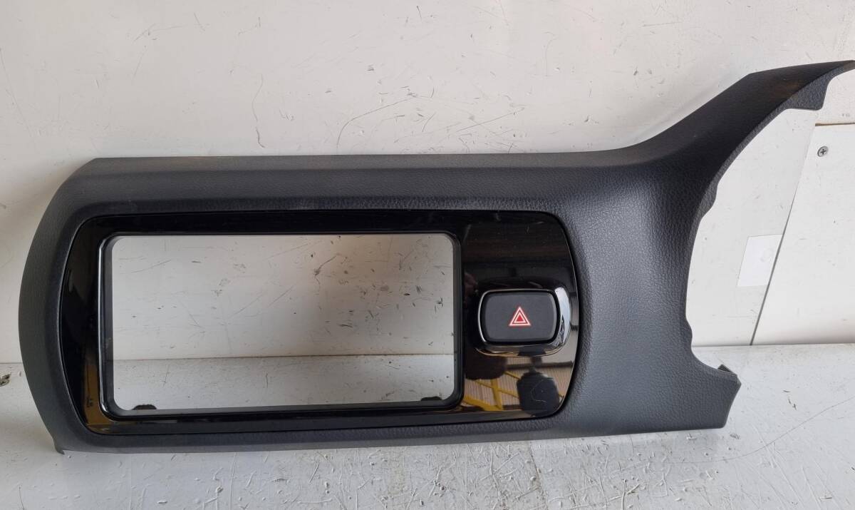 トヨタ ヴィッツ NCP130/131 パネル拍卖