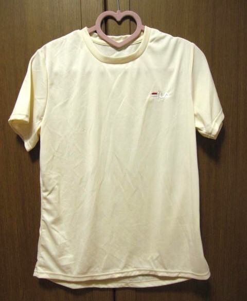 *送料無料*新品*M*FILA*半袖Tシャツ*吸水速乾*紫外線遮蔽率90%以上*アイボリー*バックロゴ*フィラ*拍卖