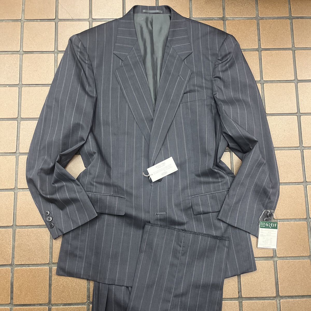 新品☆未使用【サイズA4 S★モヘア混毛】2Bシングルスーツ グレー系 メンズスーツ 背抜き ノーベンツ 2タック セットアップ ストライプ拍卖