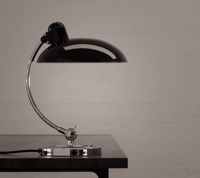 極美品 カイザーイデル テーブルライト 照明 黒拍卖