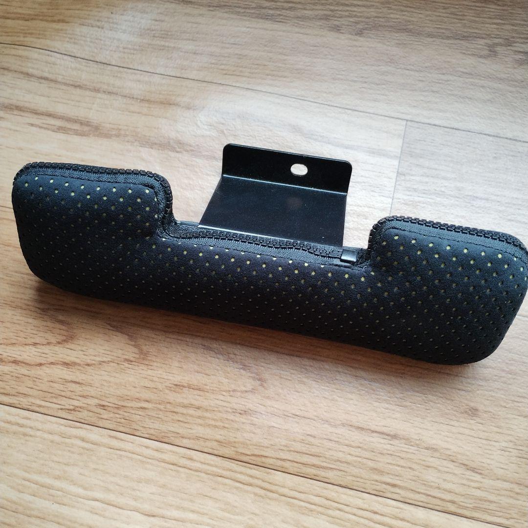 NV350 キャラバン E26系 PVCレザー アームレスト 黒黄タイプ 助手席側拍卖