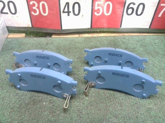 ★単品仕入れ商品★ ブレーキパッド マツダ クロノス GE5P GE8P GEEP GEFP GESR フロント用 左右セット V9118X007 №7拍卖
