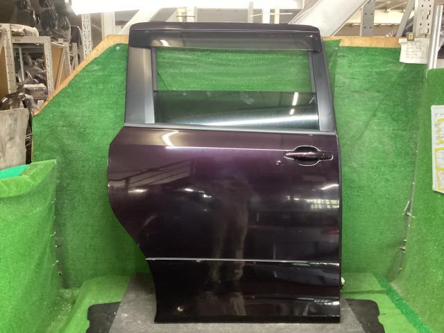 ヴォクシー DBA-ZRR70W 右RドアASSY ZS 7人 3R9 67003-28540拍卖