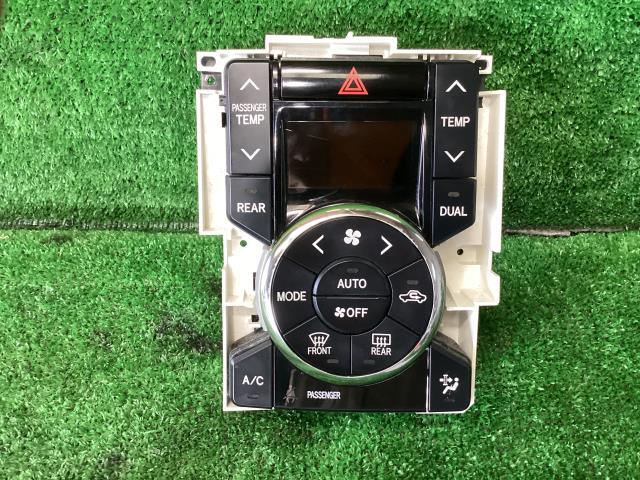 ヴォクシー DBA-ZRR70W A/Cスイッチパネル ZS 7人 3R9 55905-28560拍卖