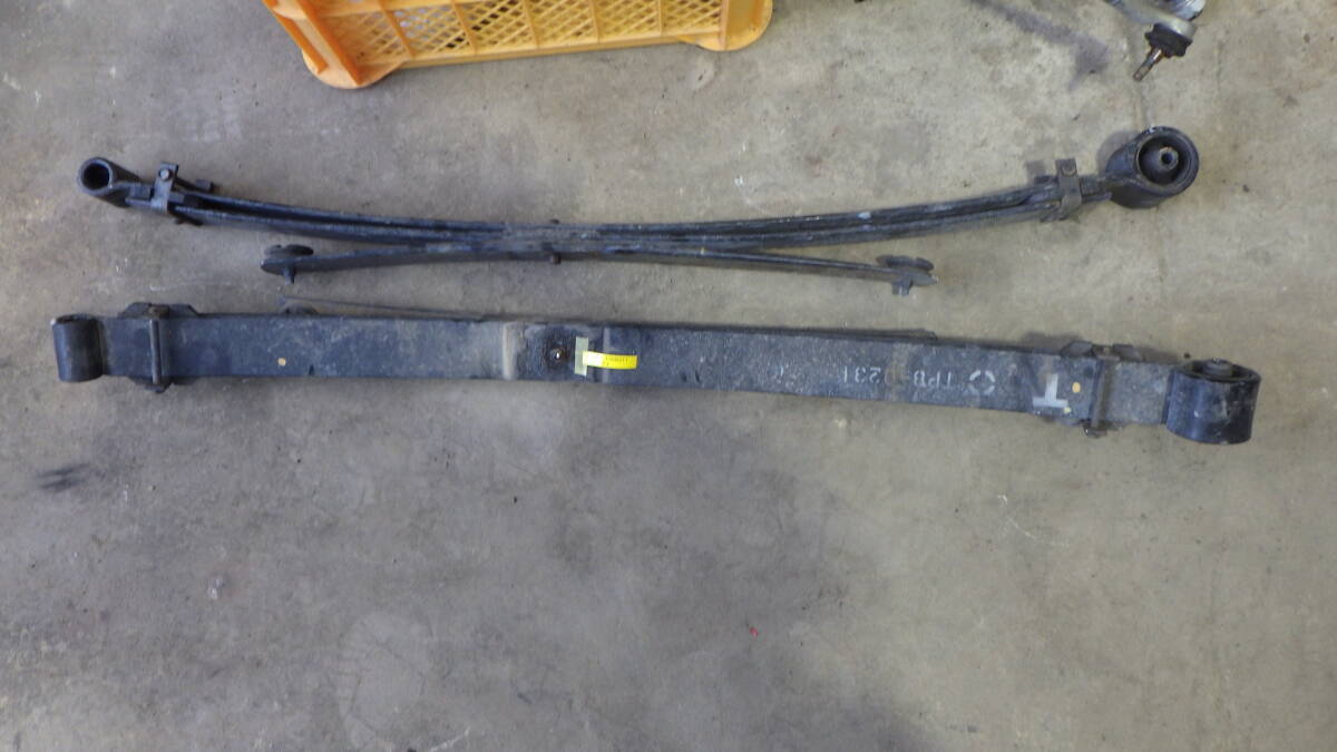 松B2 即決!HA8 アクティ リーフ スプリング 板バネ 40000km拍卖