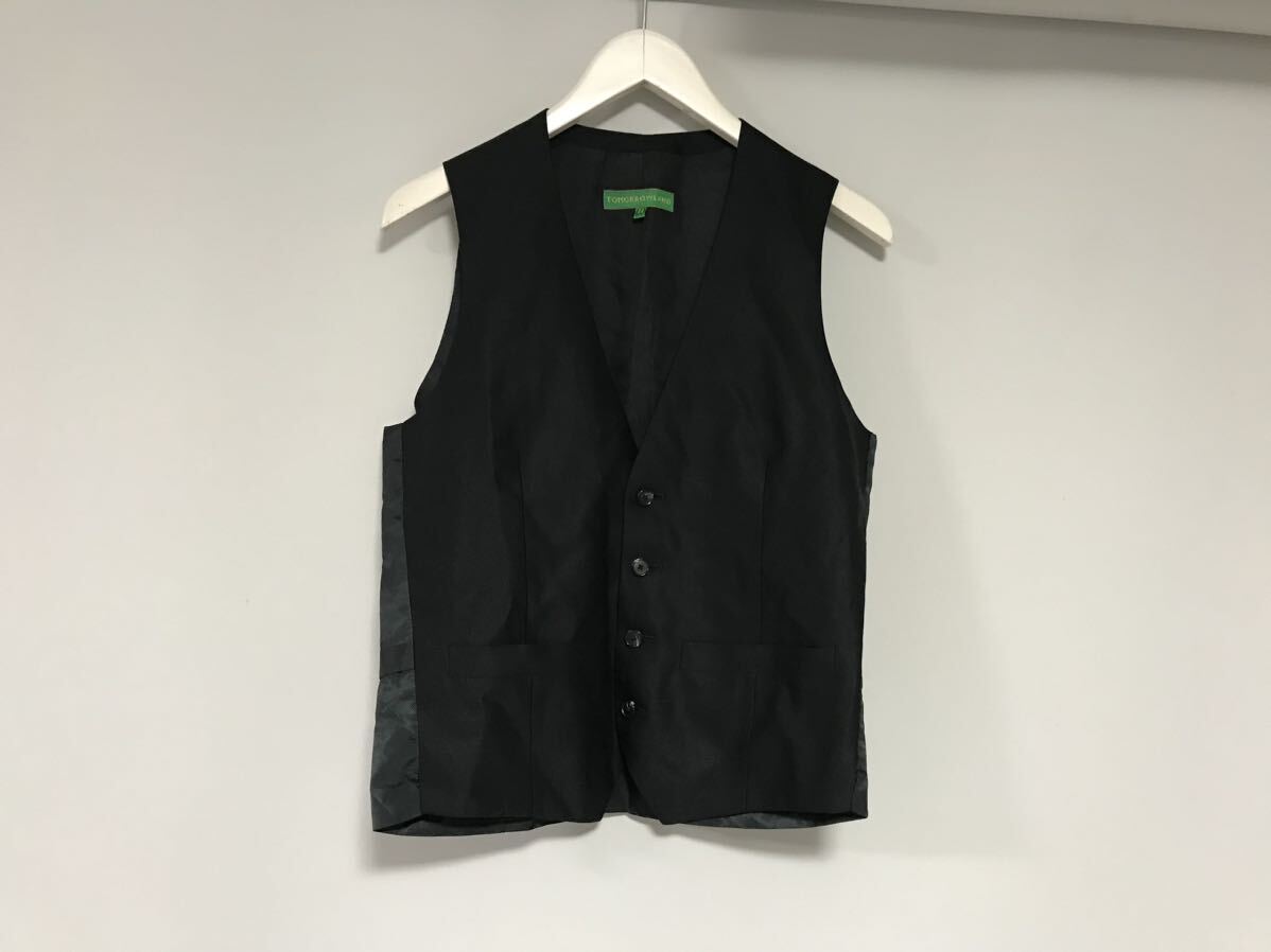 本物トゥモローランドTOMORROWLANDウールジレベストワークサーフアメカジミリタリーゴルフビジネススーツ44S黒ブラック拍卖
