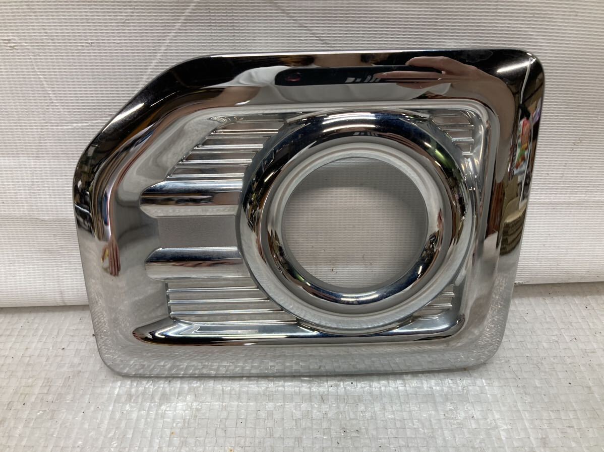 LA700S LA710S ウェイク 純正リアバンパーガーニッシュ 右メッキモール リフレクターカバー 52752-B2070拍卖