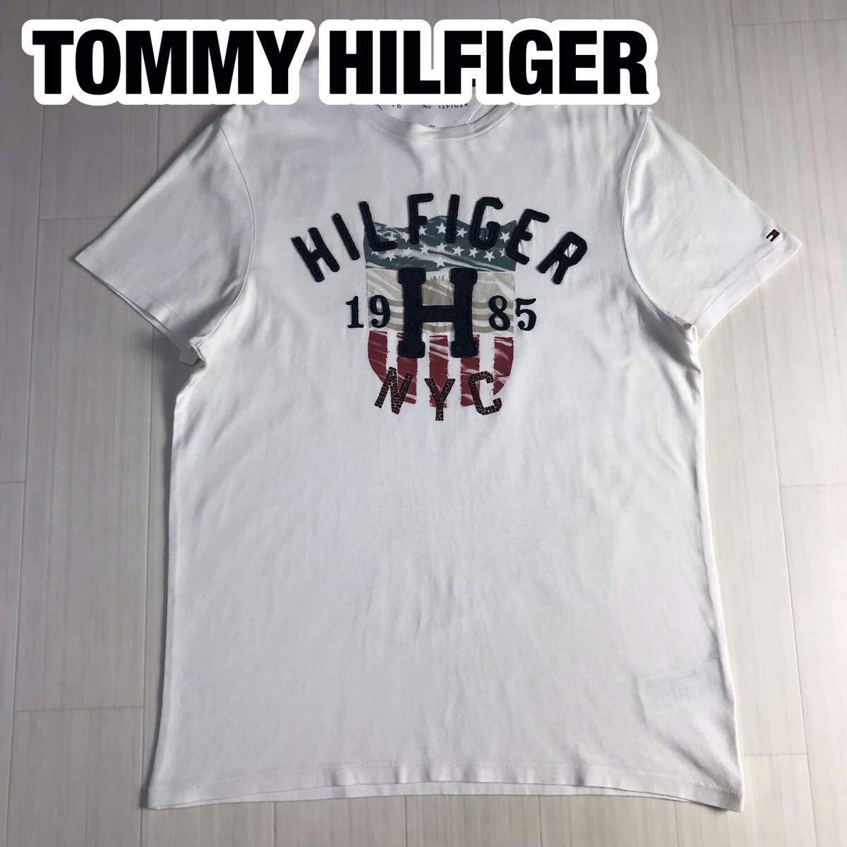 TOMMY HILFIGER トミーヒルフィガー 半袖Tシャツ ホワイト フラッグロゴ拍卖