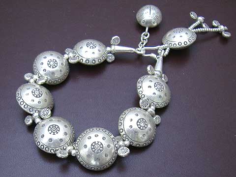 ◆カレン族シルバーブレスレット keren02◆てんとう虫・鈴拍卖