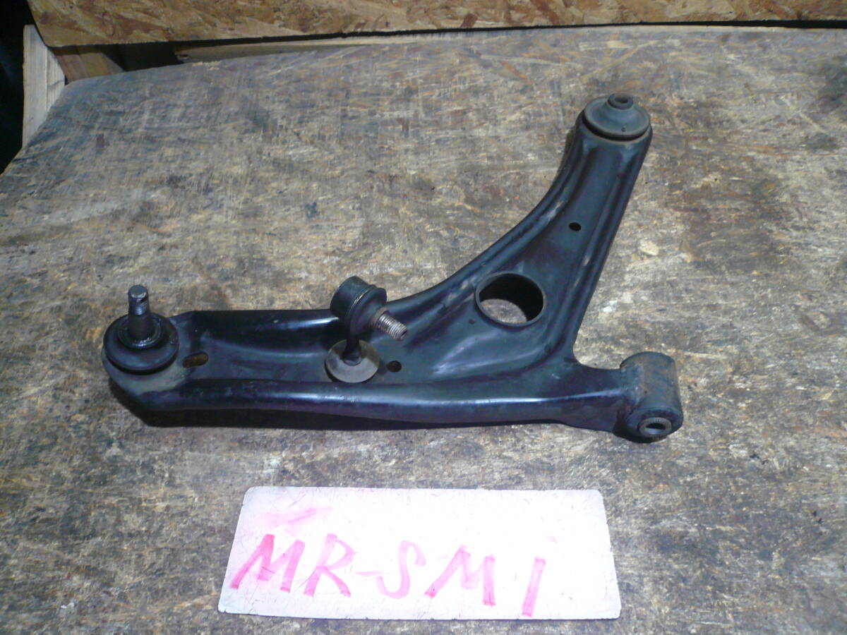 M1 本州送料1200円 トヨタ MR-S ZZW30 Vエディション フロント ロアアーム 右拍卖