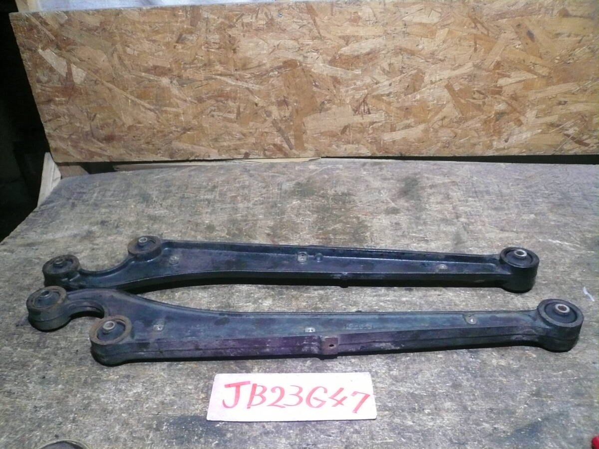 G47 本州送料1900円 ジムニー JB23 リア リーディングアーム 難あり拍卖