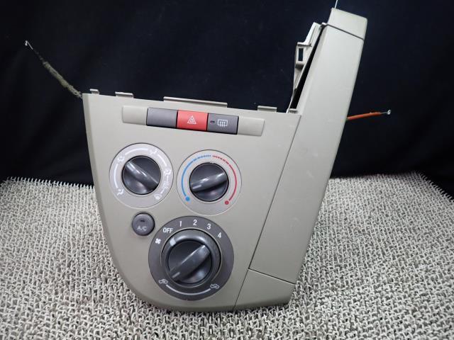 ミラ DBA-L275S エアコンスイッチパネル T22 55910-B2261拍卖