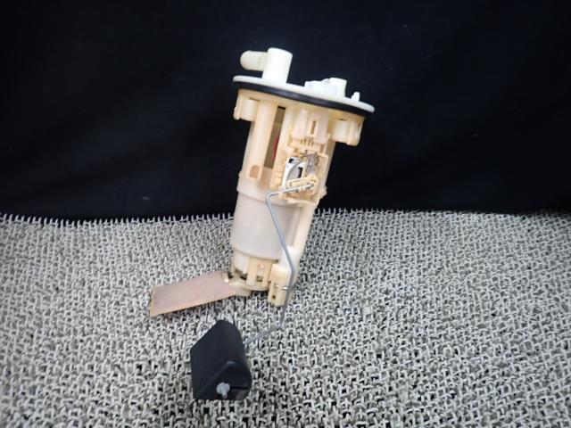 ミライース DBA-LA300S フューエルポンプ T22 23210-B2280拍卖