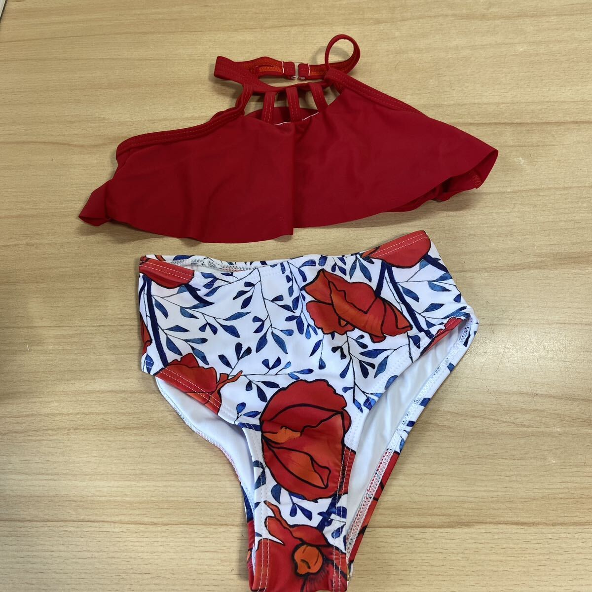 キッズ 水着 ビキニセットスイムウェア レッド 花柄 130-145サイズ おしゃれ 可愛い 韓国子供服(187)拍卖