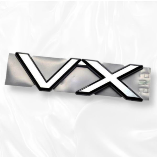 トヨタ VX リア エンブレム ランクル100 ランドクルーザー 100系 HDJ101K UZJ100W 平成10年1月〜平成19年9月 リアエンブレム 新品 未使用拍卖