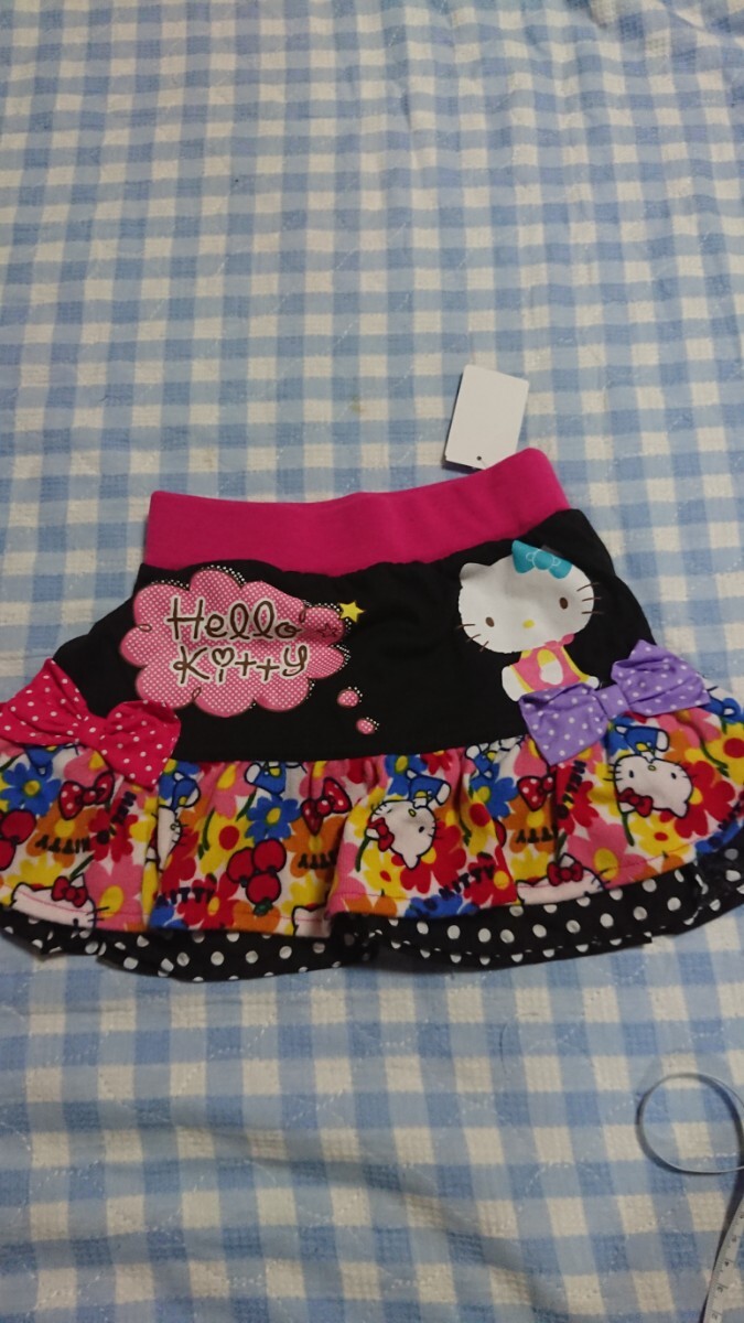 〇147☆未使用・保管品・タグなし☆キティちゃん☆ティアードスカート 110拍卖