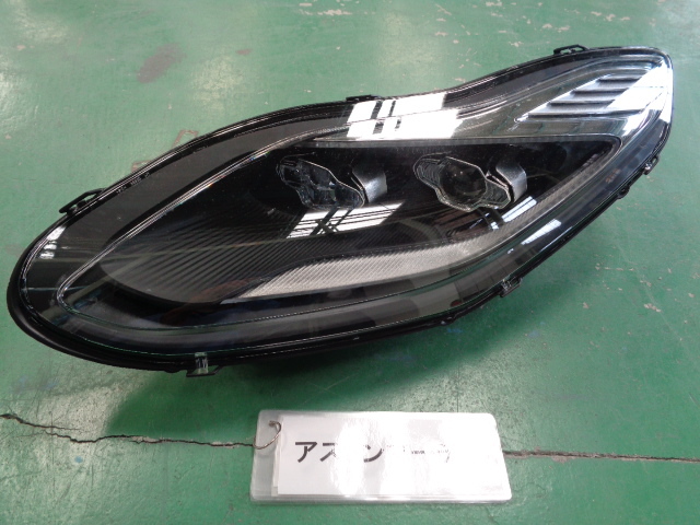 アストンマーチン DB11 AM501 左ヘッドランプAssy LED 即決 4734拍卖