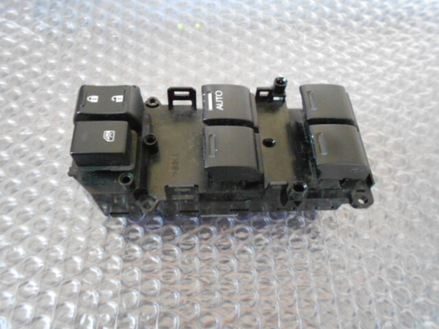 ★ステップワゴン★RK1★パワーウィンドスイッチ★右用★運転席用★作動確認済み★拍卖
