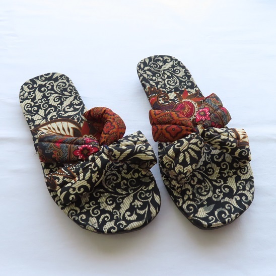 〓 新品 〓 バティック風プリントのサンダル 〓 スリッパ 部屋履き 室内履き エスニック アジアン おしゃれ 〓T562拍卖