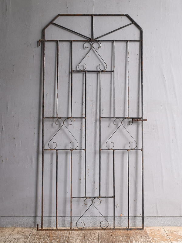 イギリスアンティーク アイアンフェンス ゲート柵 ガーデニング 12575拍卖