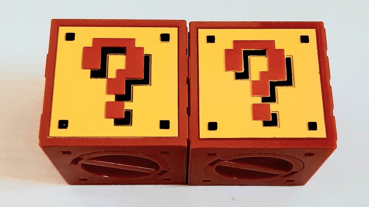 スーパーマリオブラザーズ コインブロック型貯金箱 2個拍卖