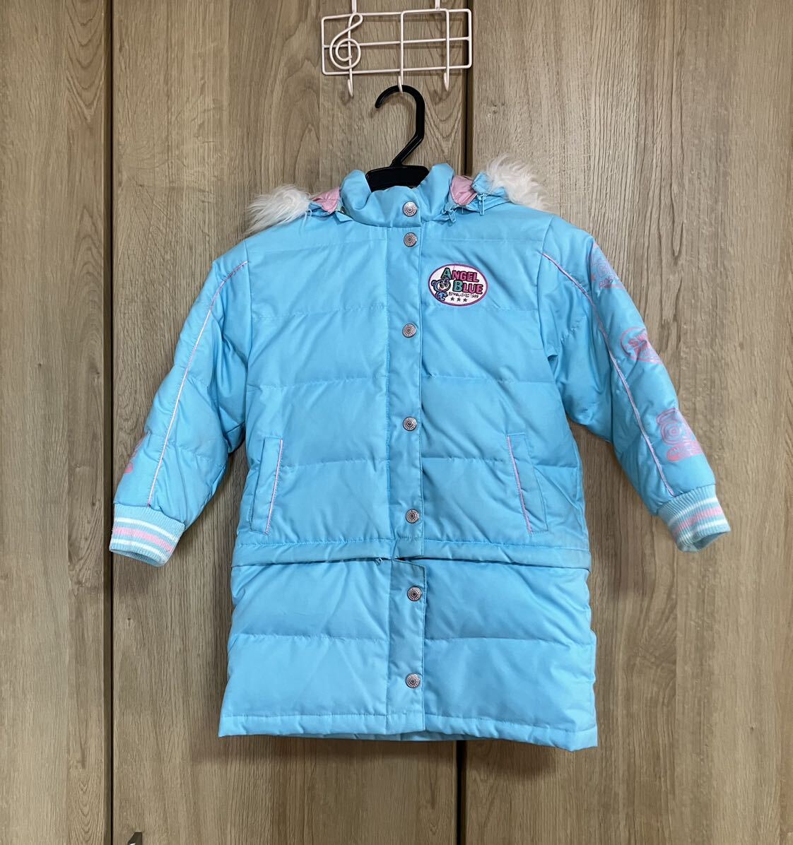 エンジェルブルー◆ダウン&フェザー コート(水色)◆サイズ110◆ANGEL BLUE ワッペン 色々取り外し可能♪ ナルミヤインターナショナル拍卖