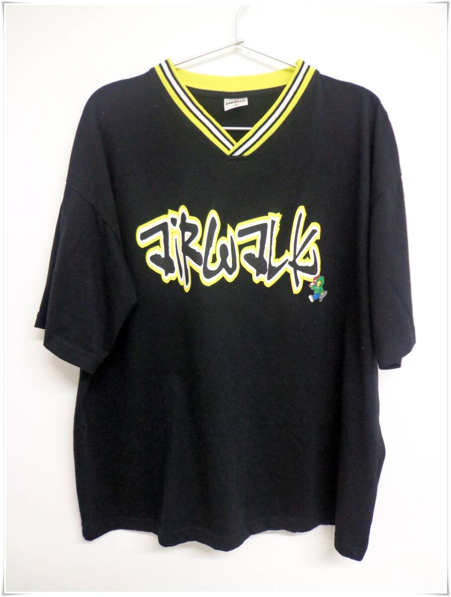 ★1111 【送料無料】 AIR WALK エアウォーク 半袖 Tシャツ XL 黒 Vネック ブランドロゴ/英字プリント 首ボーダー柄 普段着 ストリート拍卖