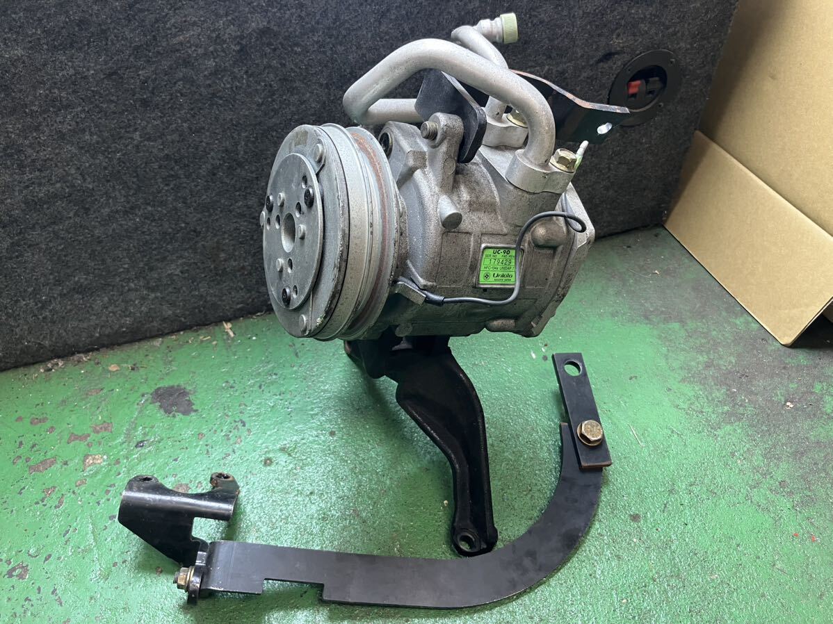 空冷VW 空冷ワーゲン 空冷ビートル タイプ1 エアコン コンプレッサー ユニクラ Unicla ステー付き HFC-134a拍卖