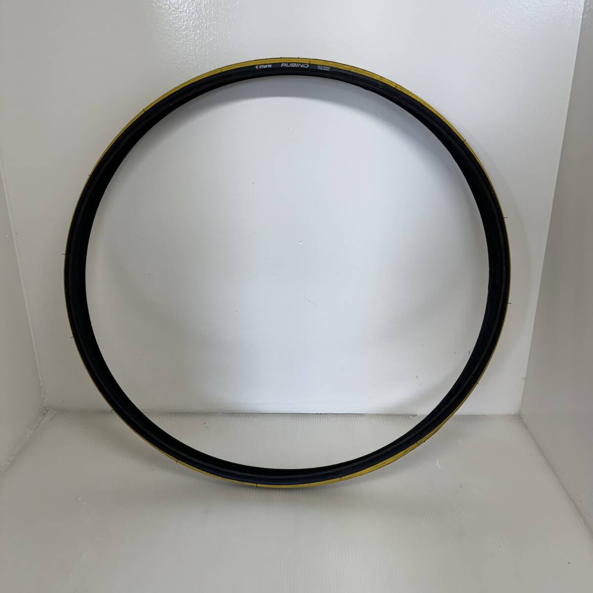 □岐阜発 未使用? △ Vittoria RUBINO / ロードバイク / タイヤ / 700×23 / 1本 / 現状品 R6.7/9□拍卖