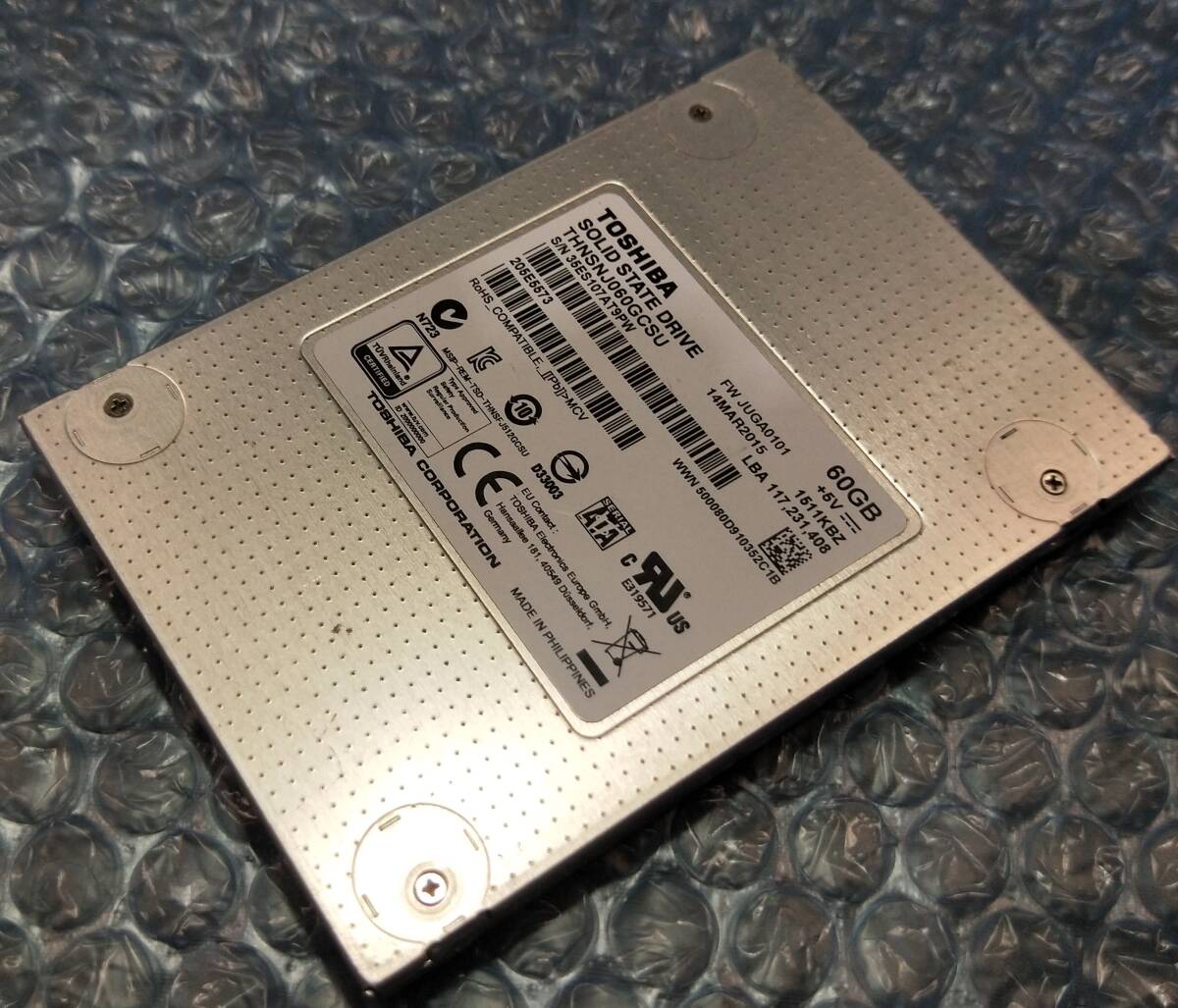 【中古パーツ】2.5 SATA SSD 1台 正常 TOSHIBA HNSNJ060GCSU 60GB 使用時間29999H■SSD3015拍卖