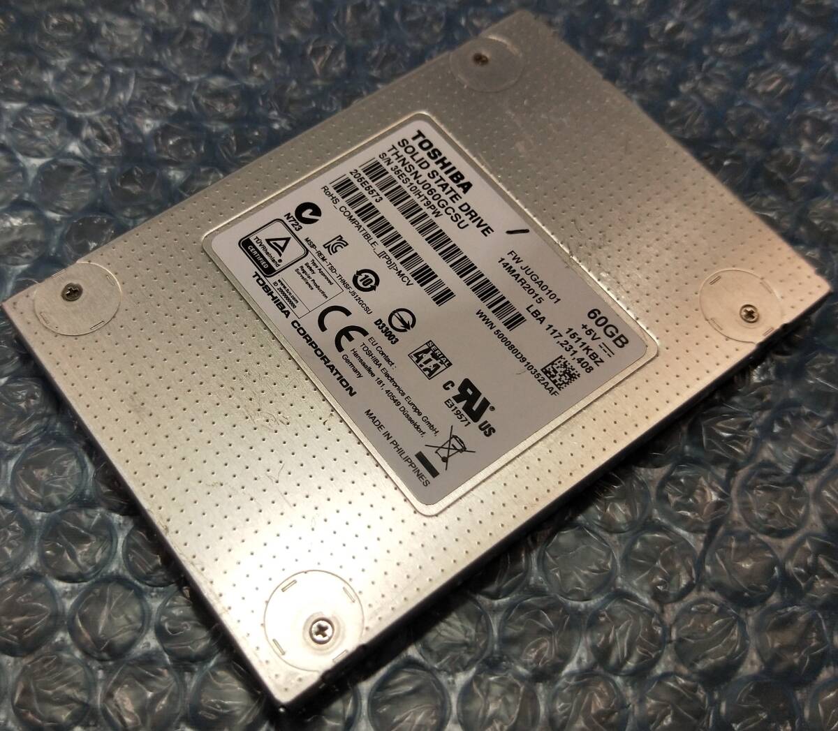 【中古パーツ】2.5 SATA SSD 1台 正常 TOSHIBA HNSNJ060GCSU 60GB 使用時間37064H■SSD3016拍卖