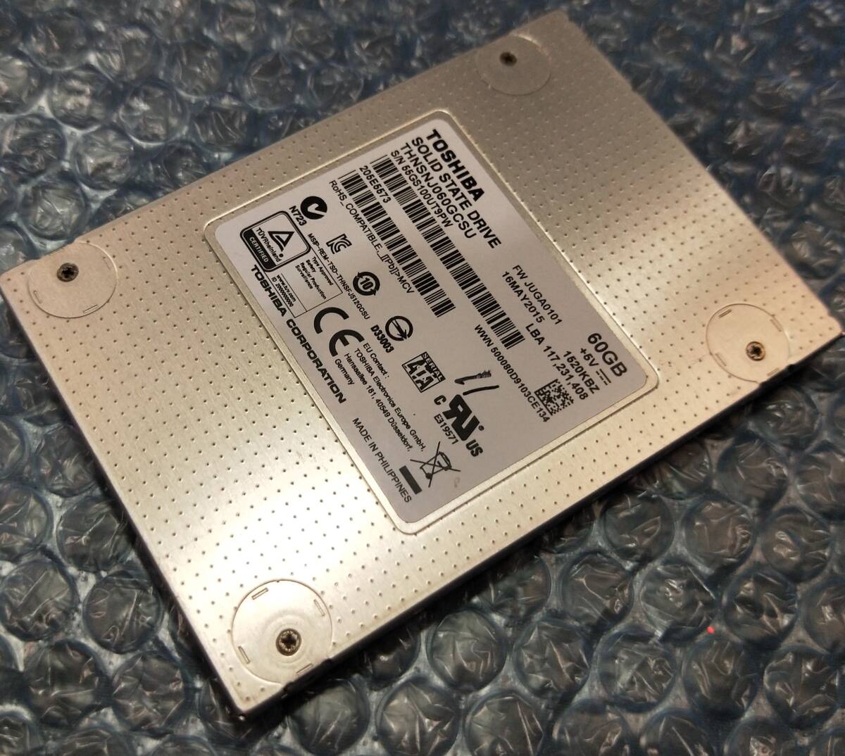 【中古パーツ】2.5 SATA SSD 1台 正常 TOSHIBA HNSNJ060GCSU 60GB 使用時間31692H■SSD3009拍卖