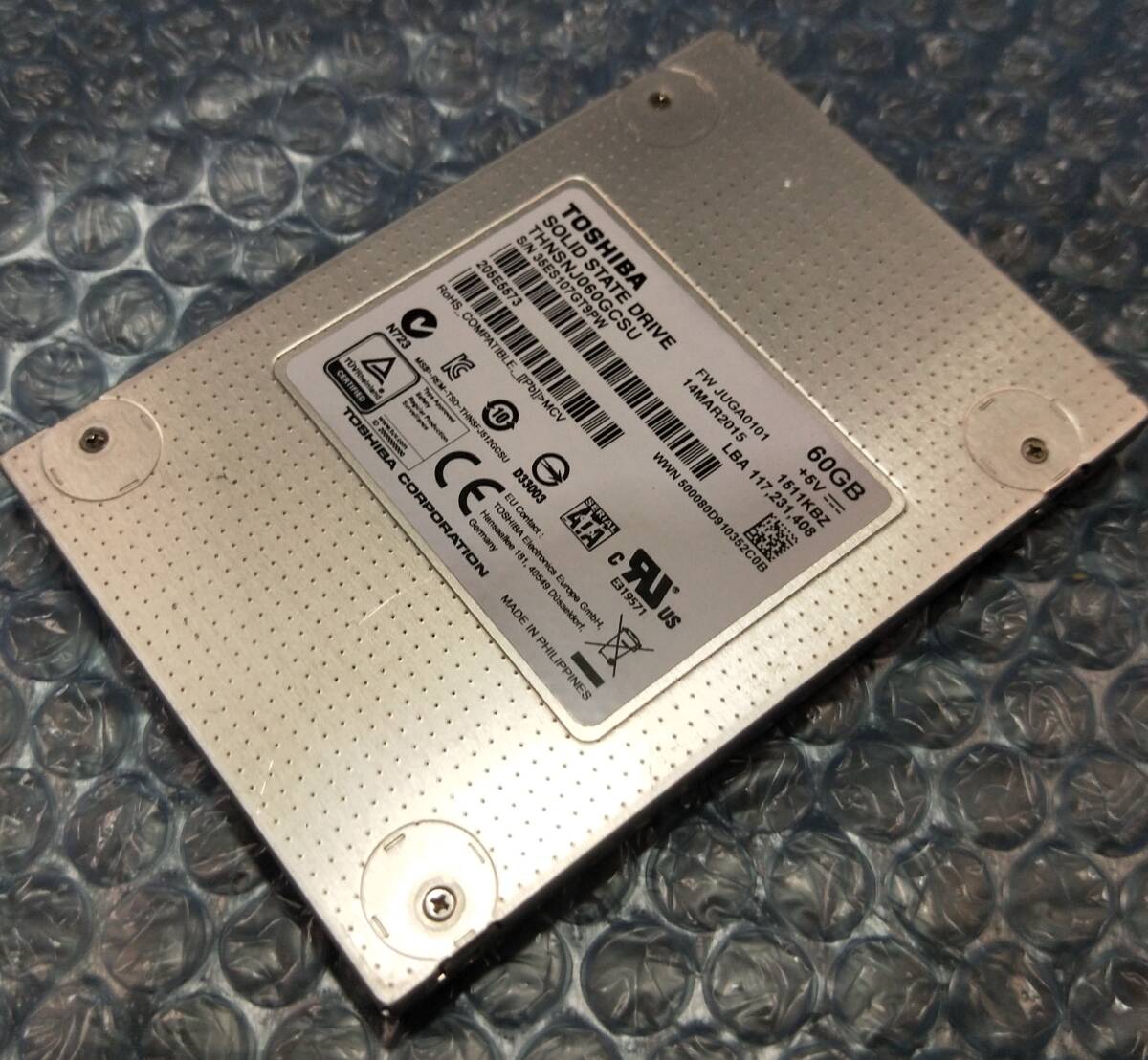 【中古パーツ】2.5 SATA SSD 1台 正常 TOSHIBA HNSNJ060GCSU 60GB 使用時間33538H■SSD3003拍卖