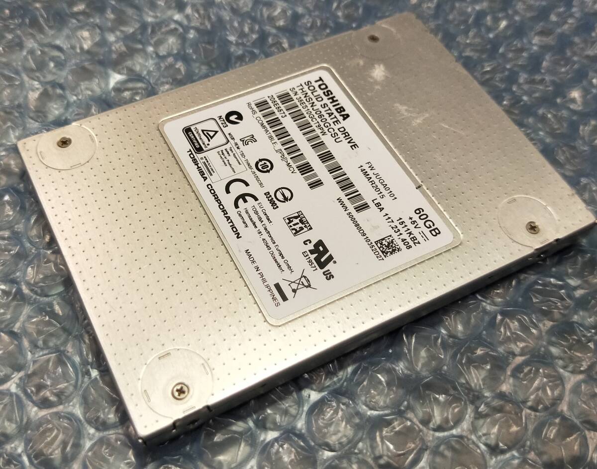 【中古パーツ】2.5 SATA SSD 1台 正常 TOSHIBA THNSNJ060GCSU 60GB 使用時間34002H■SSD3050拍卖