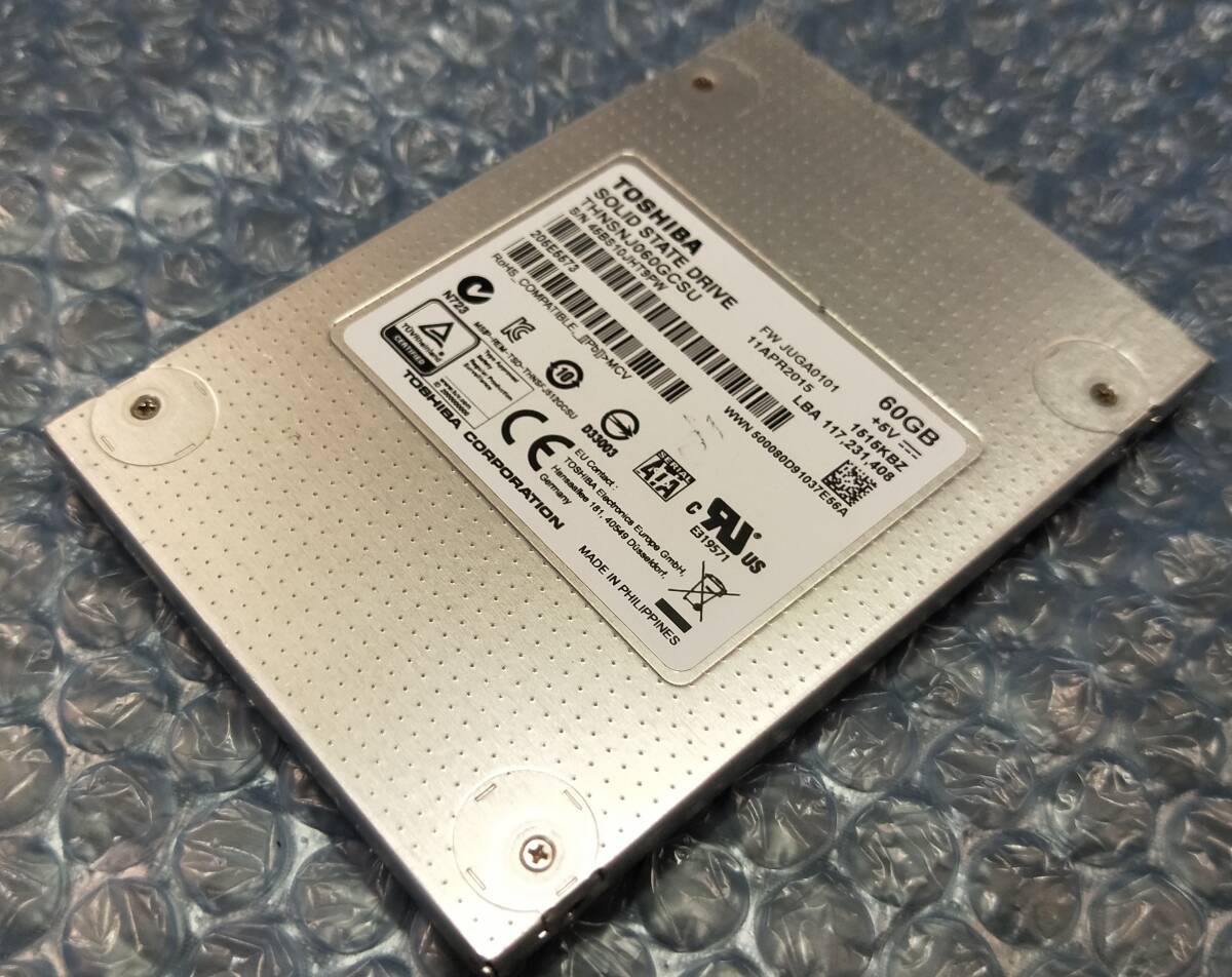 【中古パーツ】2.5 SATA SSD 1台 正常 TOSHIBA THNSNJ060GCSU 60GB 使用時間34190H■SSD3047拍卖