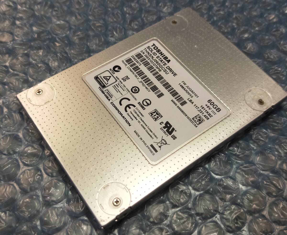 【中古パーツ】2.5 SATA SSD 1台 正常 TOSHIBA THNSNJ0600GCSU 60GB 使用時間37064H■SSD3070拍卖
