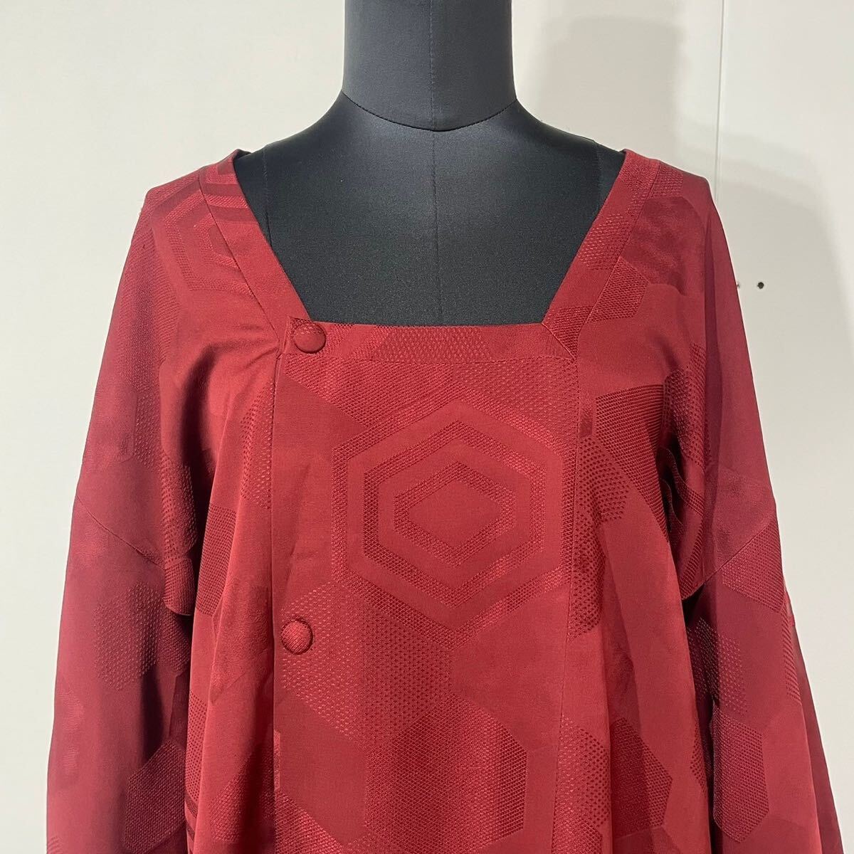 着物 羽織 道中着 道行コート 亀甲模様 ジャガード 小豆色拍卖