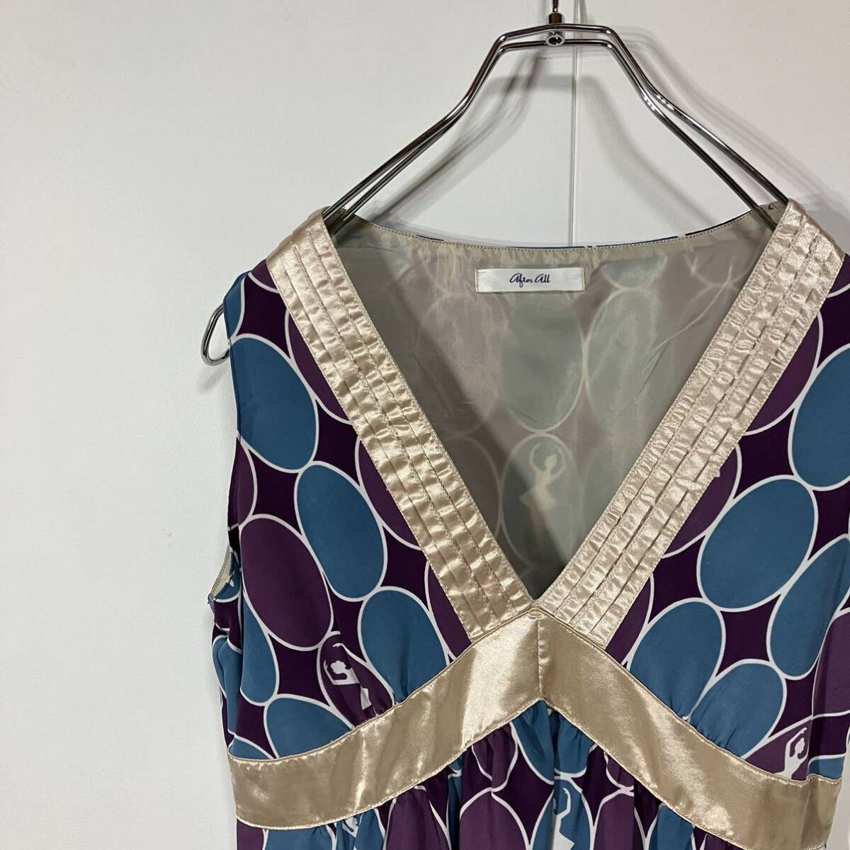 古着 パターン柄 デザイン 切替 ギャザー ホック ジップ 裏地付き ポリ ノースリーブ ひざ丈 ワンピース M拍卖