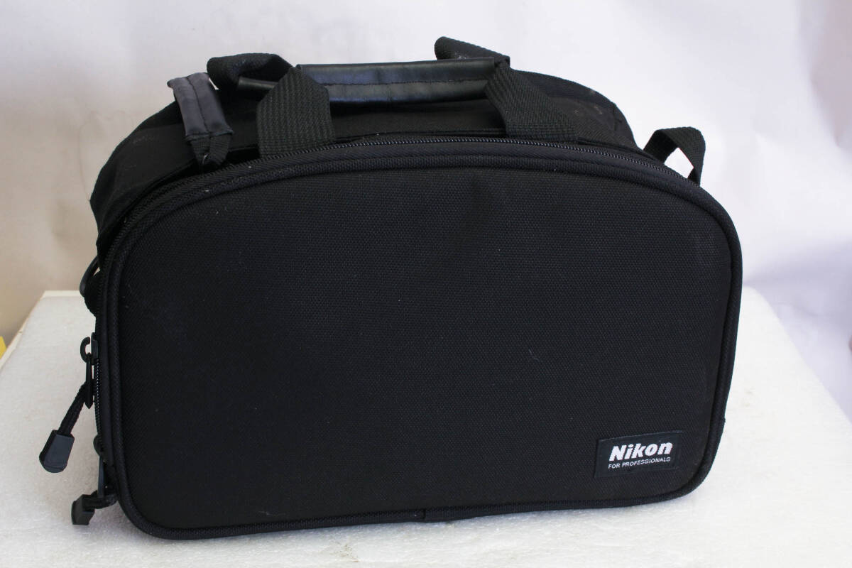 中古。ニコン Nikon FOR PROFESSIONAL プロフェッショナル カメラバッグ ショルダーベルト無し  管理chiyo2407016600021拍卖