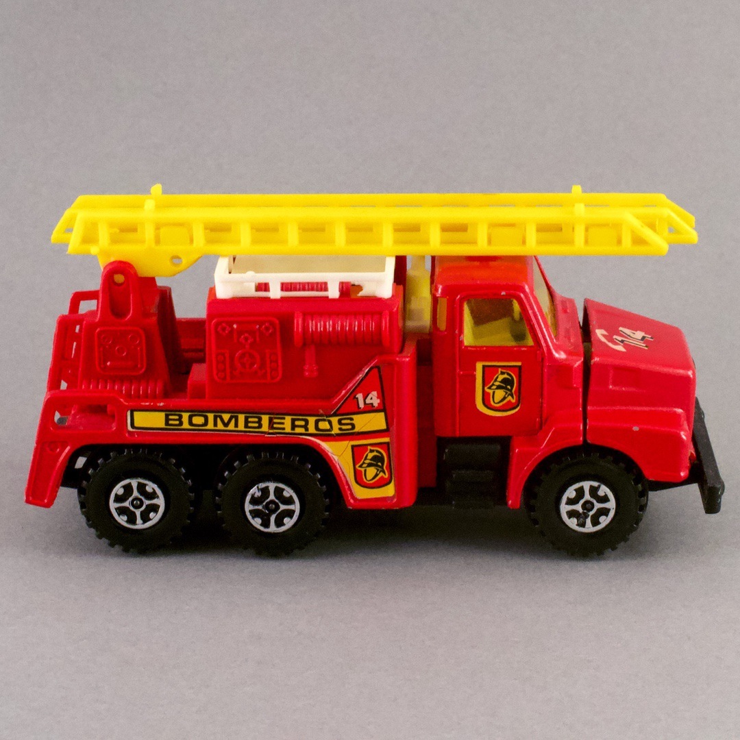 スペイン ギスバル(Guisval) ボルボ 消防車 VOLVO BONBEROS 125mm拍卖
